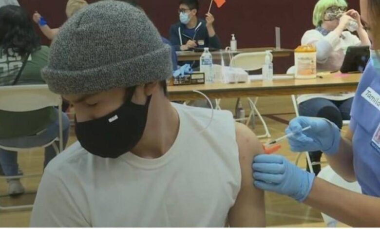 CDC تدعو لاجتماع طارئ لبحث عرض جانبي خطير للقاح كورونا على الشباب 