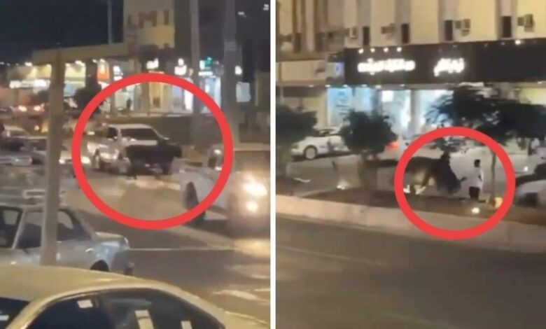 شاهد.. ثور هائج يعرقل حركة المرور بعسير| صحيفة أشجان الإلكترونية