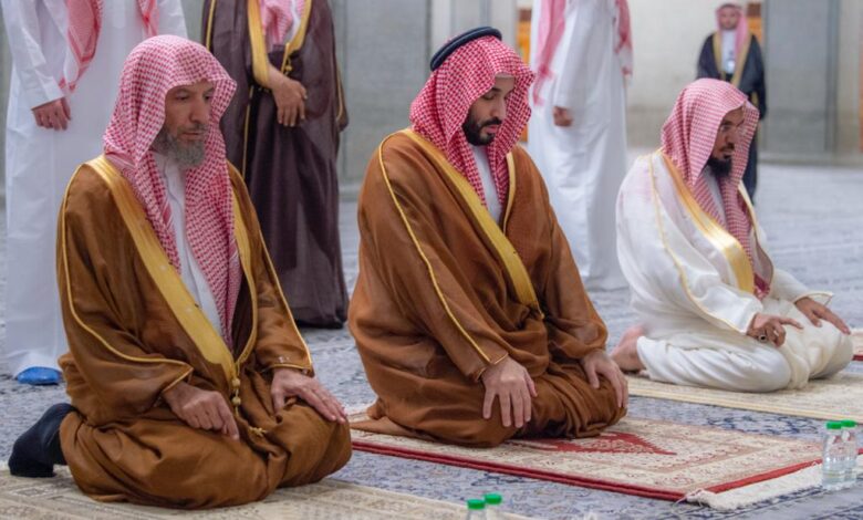 سمو ولي العهد يزور المسجد النبوي ومسجد قباء |صحيفة أشجان الإلكترونية